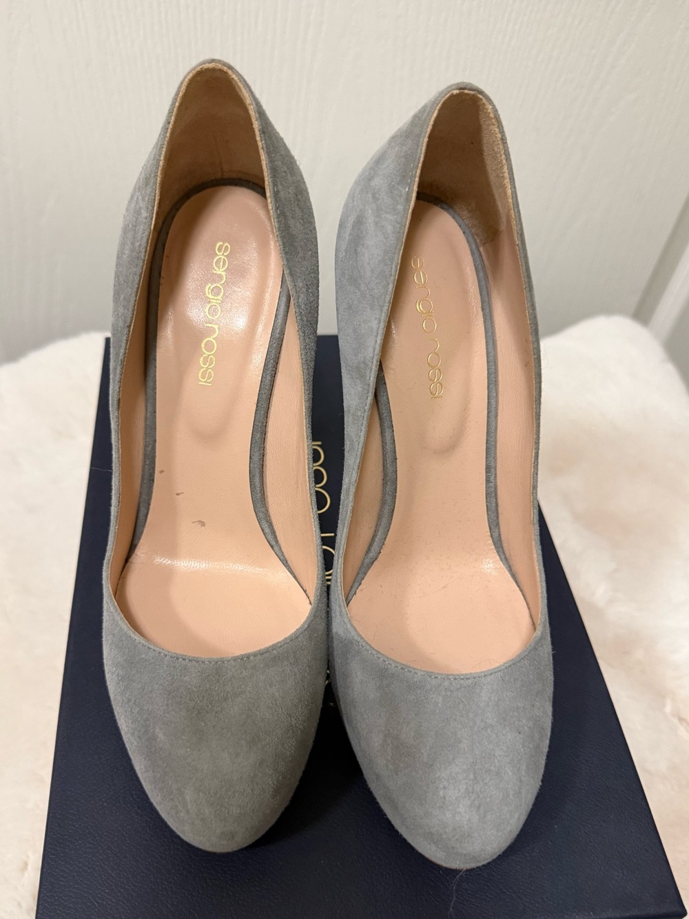 Sergio Rossi Light Gray Suede Round-Toe Pumps